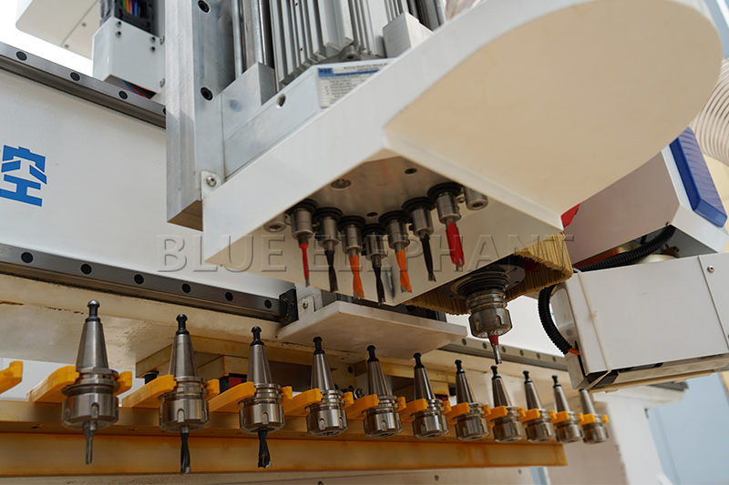 帶排鉆包開(kāi)料機(jī)