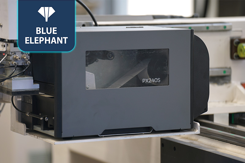 直排換刀加工中心+上下料貼標